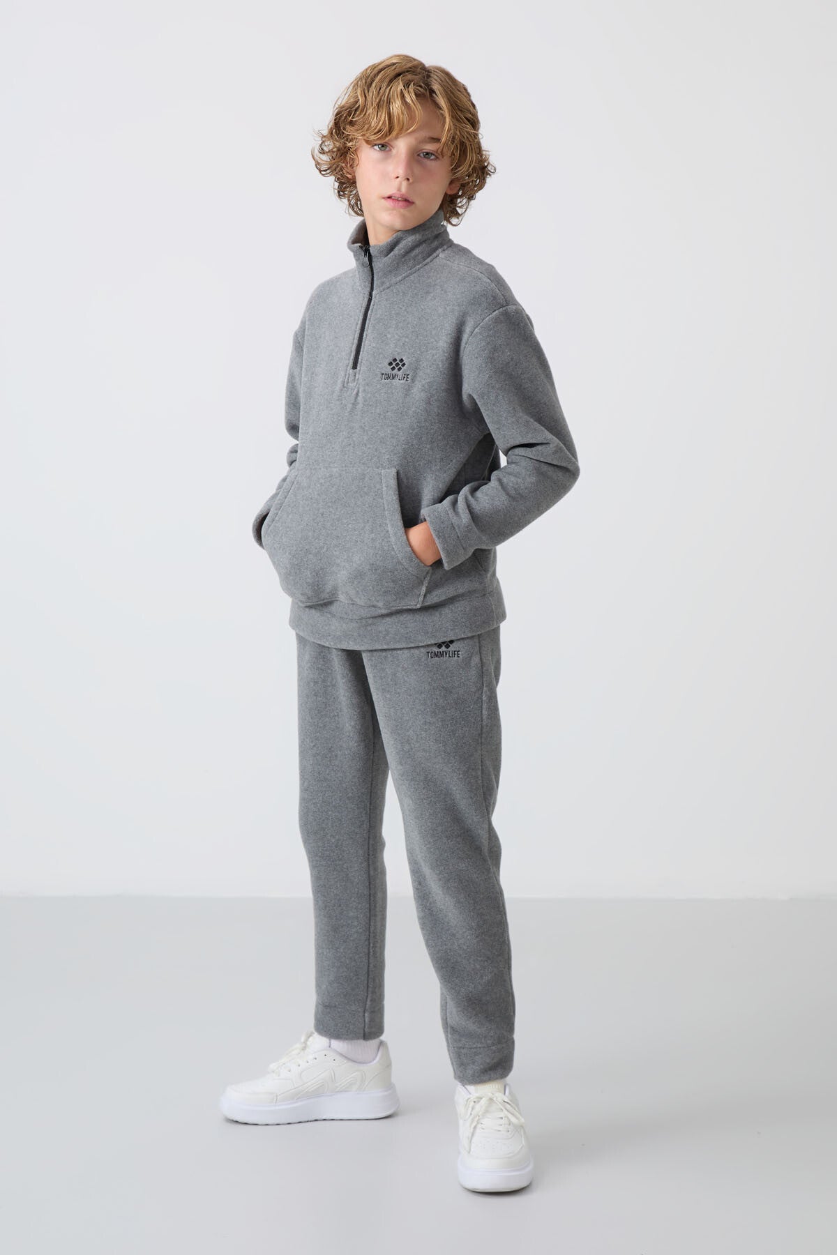 Grey Melange Thick Soft Textured Standard Fit Embroidered Fleece Boys' Tracksuit Set - 11218