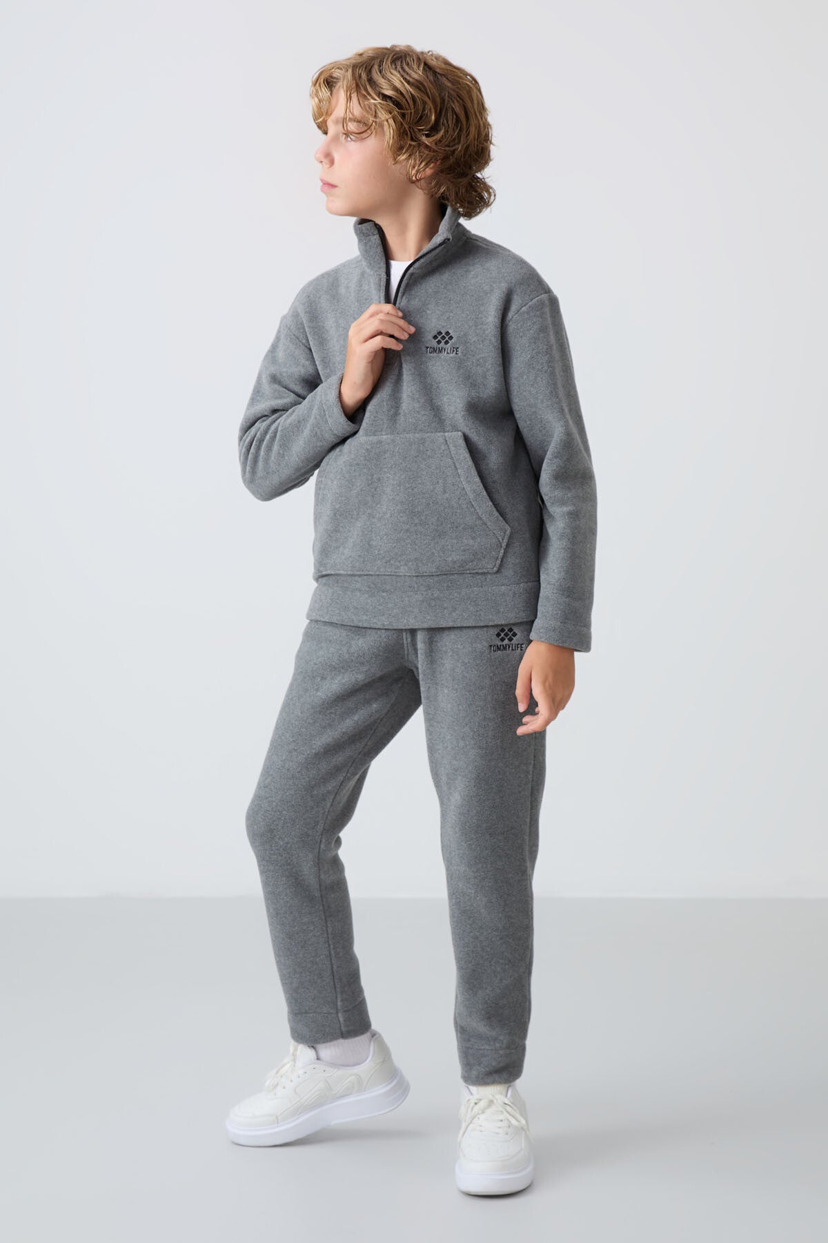Grey Melange Thick Soft Textured Standard Fit Embroidered Fleece Boys' Tracksuit Set - 11218