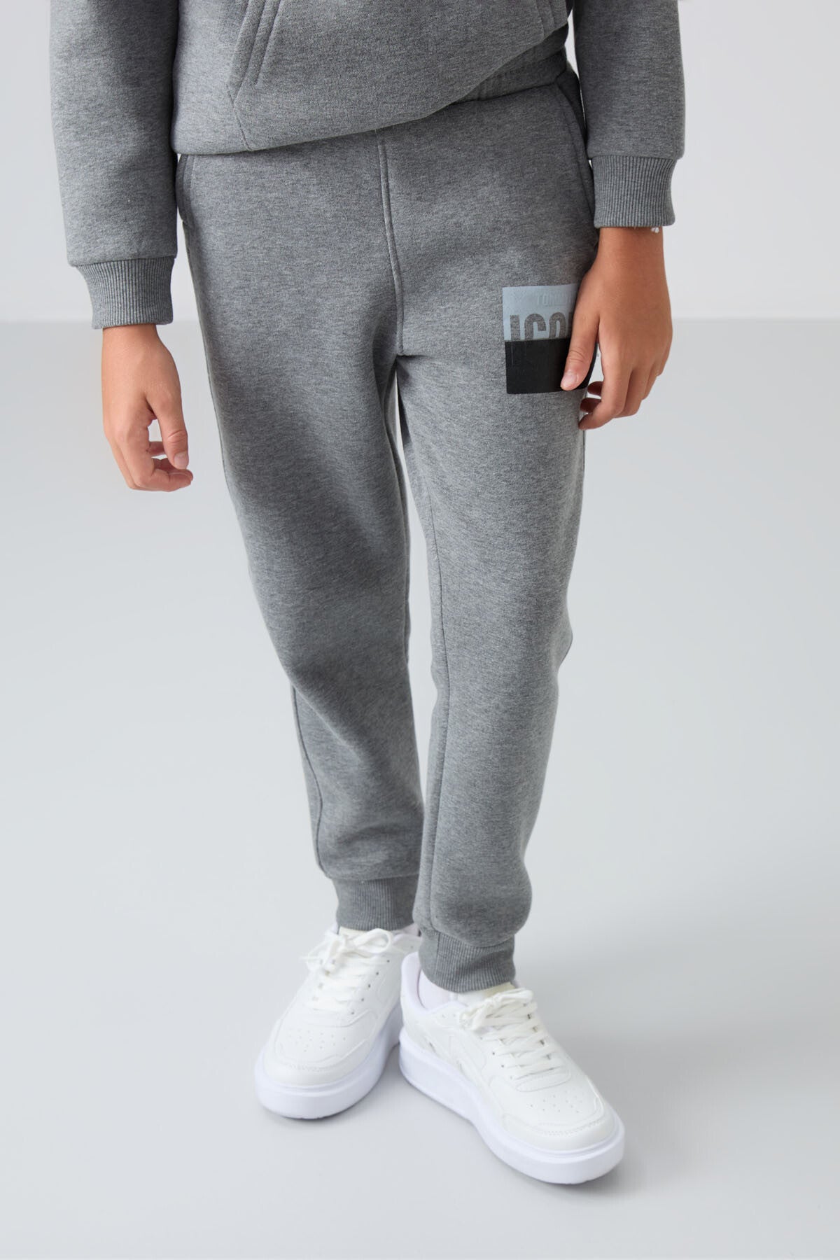 Grey Melange Cotton Thick Fleece-Lined Soft Textured Standard Fit Printed Boys' Tracksuit Set - 11246