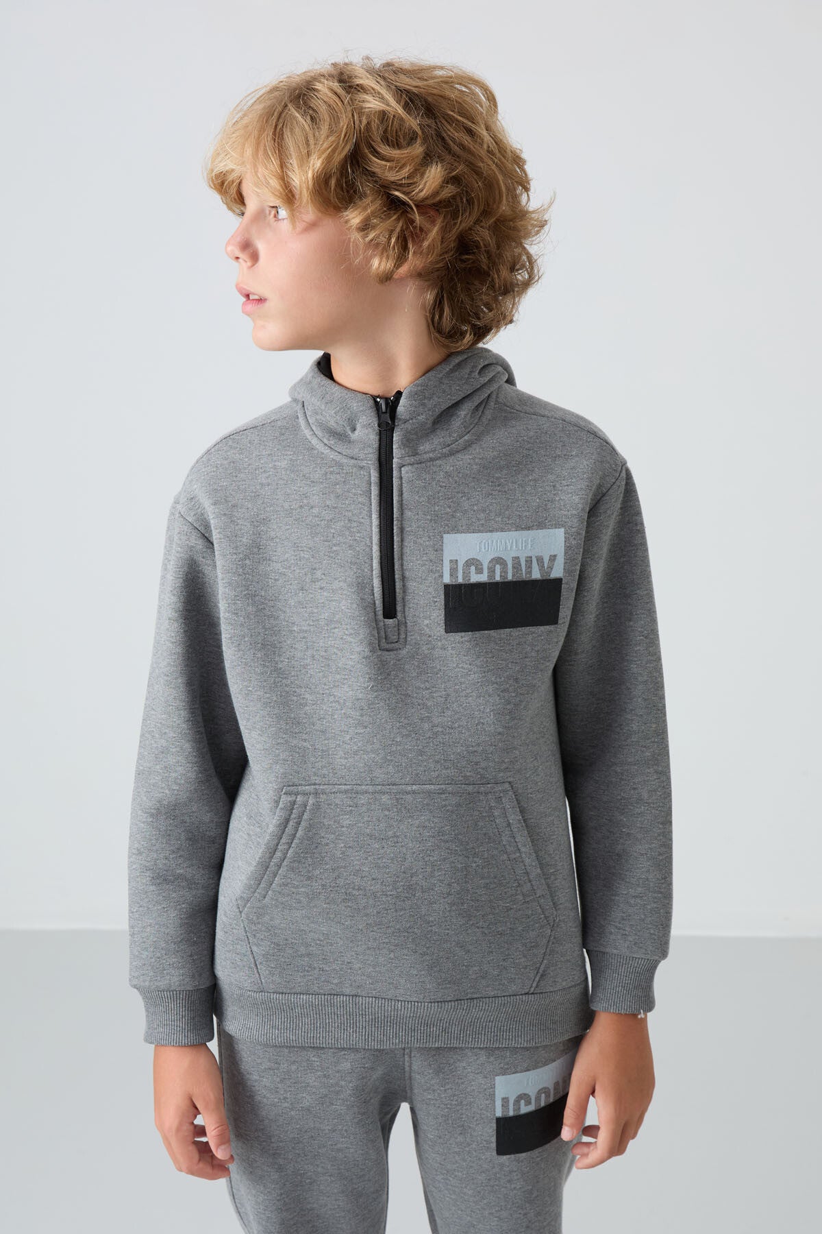 Grey Melange Cotton Thick Fleece-Lined Soft Textured Standard Fit Printed Boys' Tracksuit Set - 11246