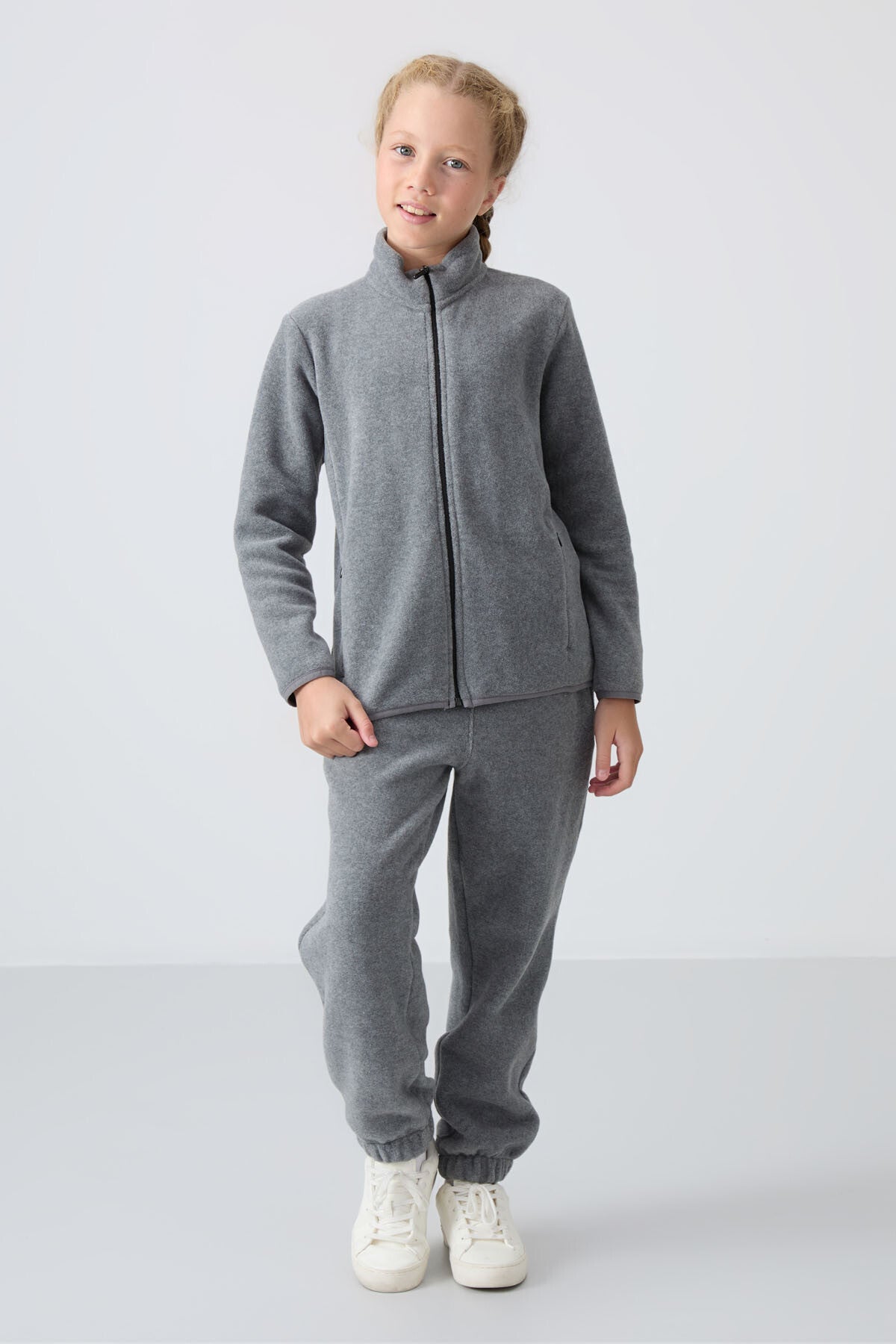 Grey Melange Thick Soft Textured Standard Fit Embroidered Fleece Girls' Sweatshirt - 75154