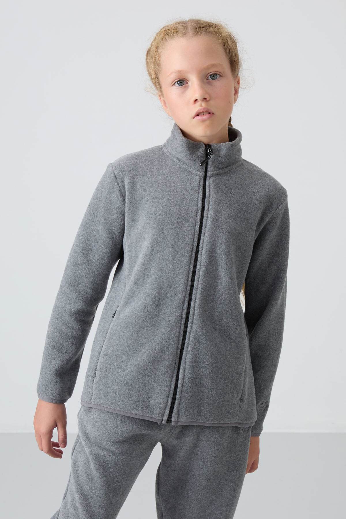 Grey Melange Thick Soft Textured Standard Fit Embroidered Fleece Girls' Sweatshirt - 75154