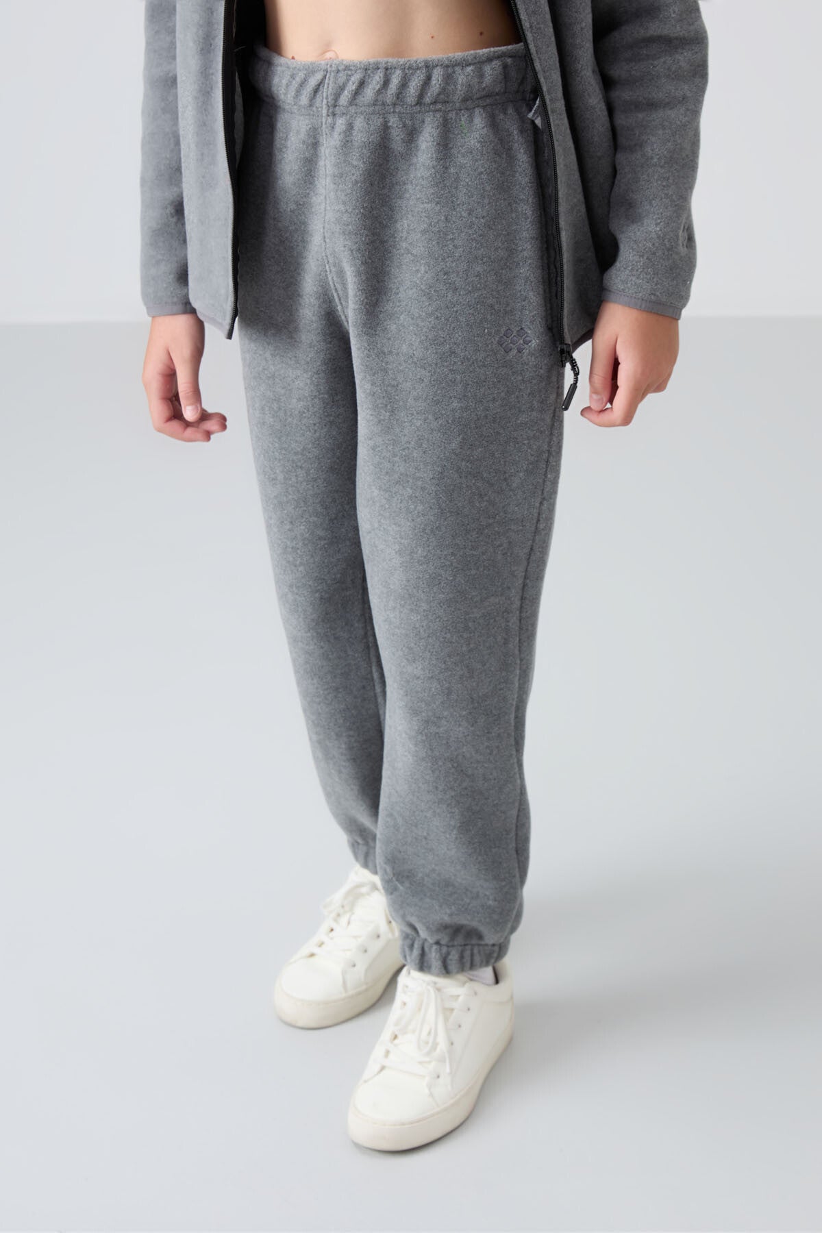 Grey Melange Thick Soft Textured Standard Fit Embroidered Fleece Girls' Tracksuit Bottom - 75155