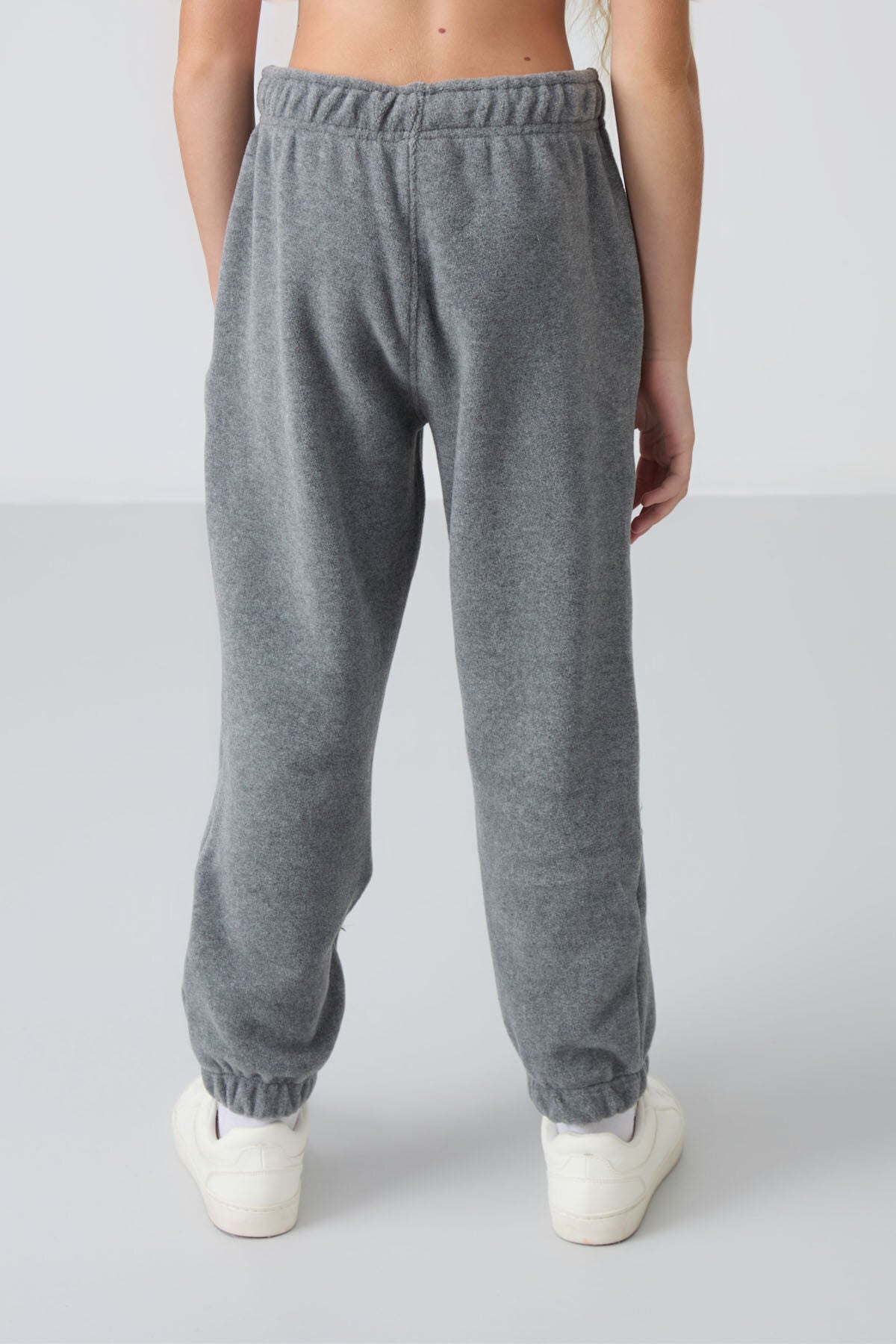 Grey Melange Thick Soft Textured Standard Fit Embroidered Fleece Girls' Tracksuit Bottom - 75155