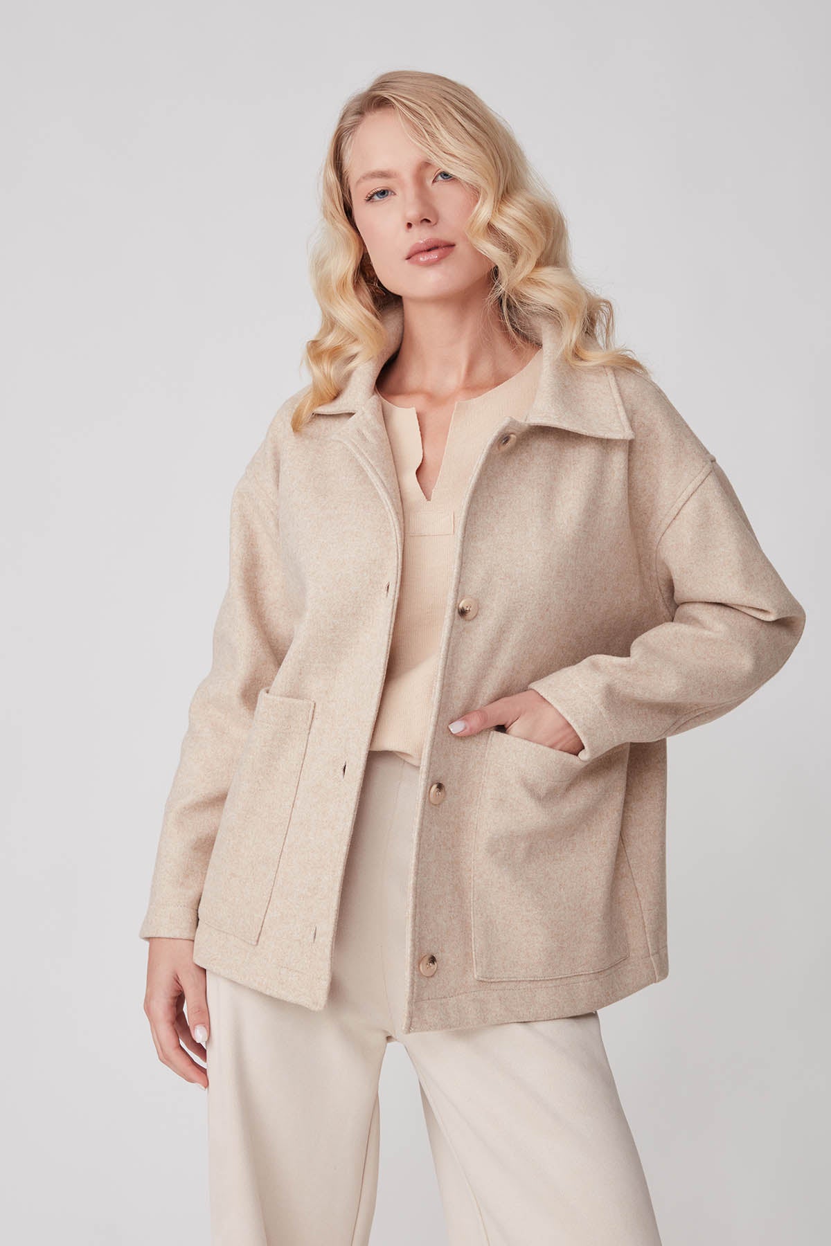 LARGE POCKET JACKET