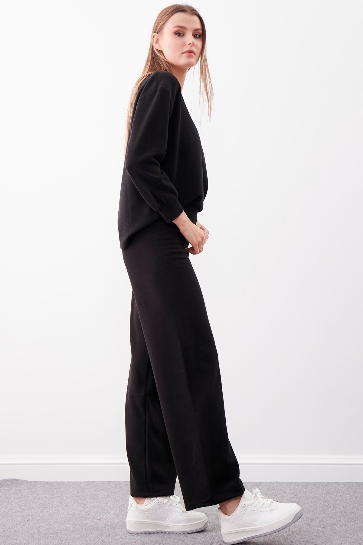 WIDE-ASPECT KNITTED TROUSERS