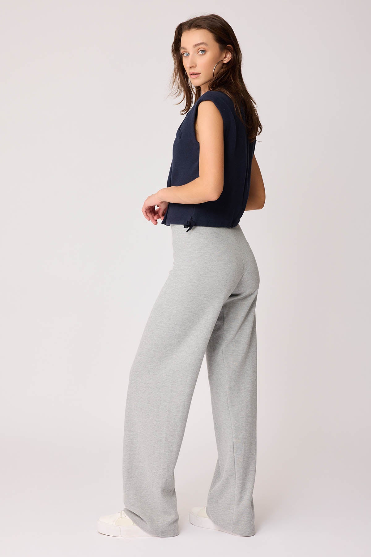 WIDE-ASPECT KNITTED TROUSERS