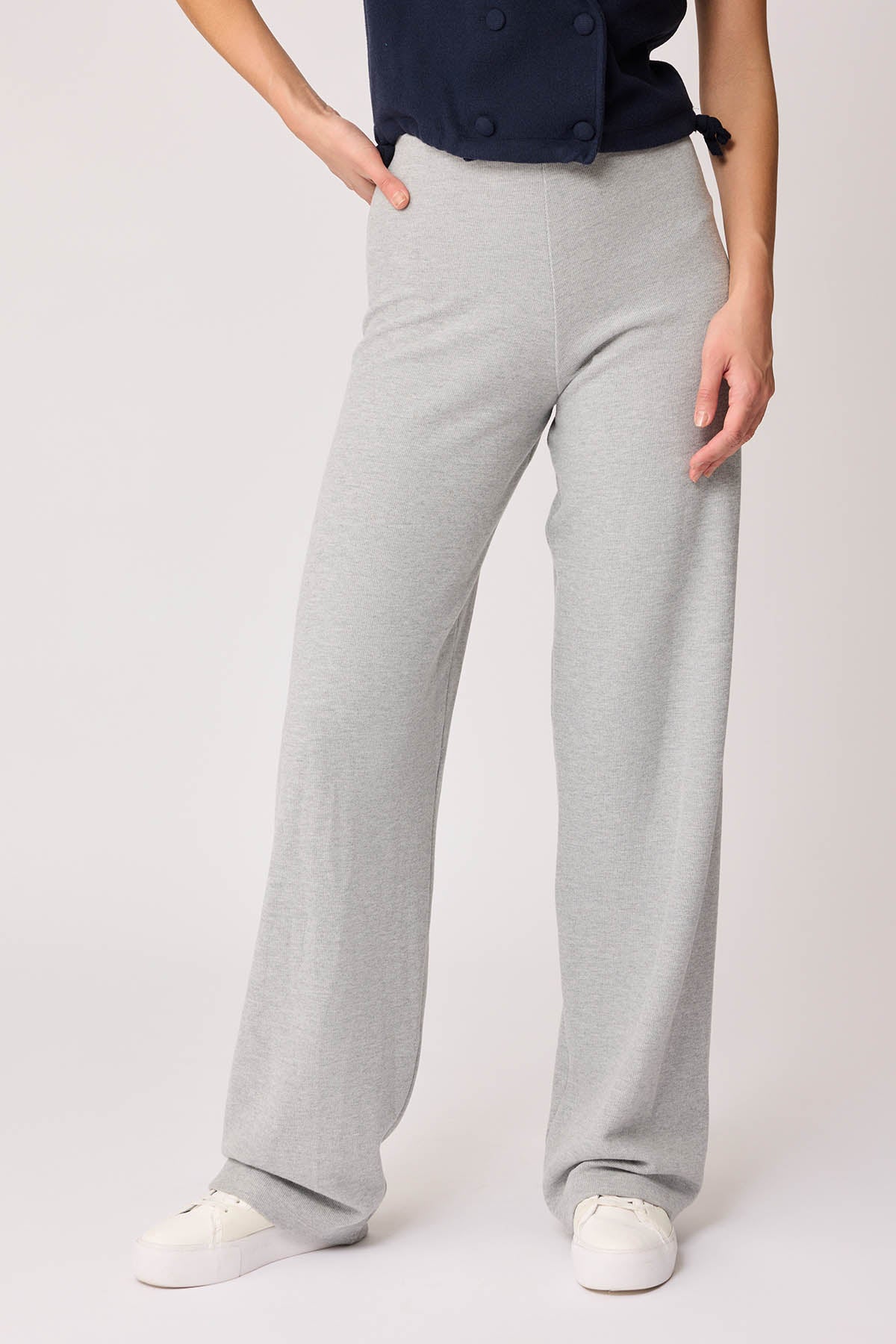 WIDE-ASPECT KNITTED TROUSERS