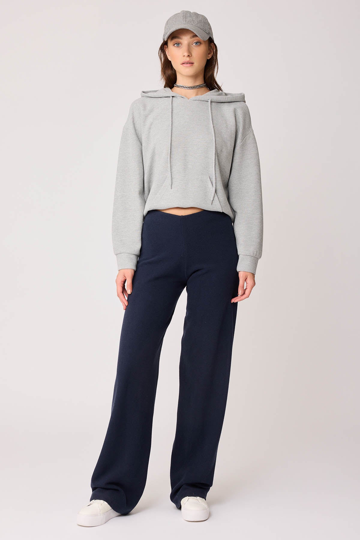 WIDE-ASPECT KNITTED TROUSERS