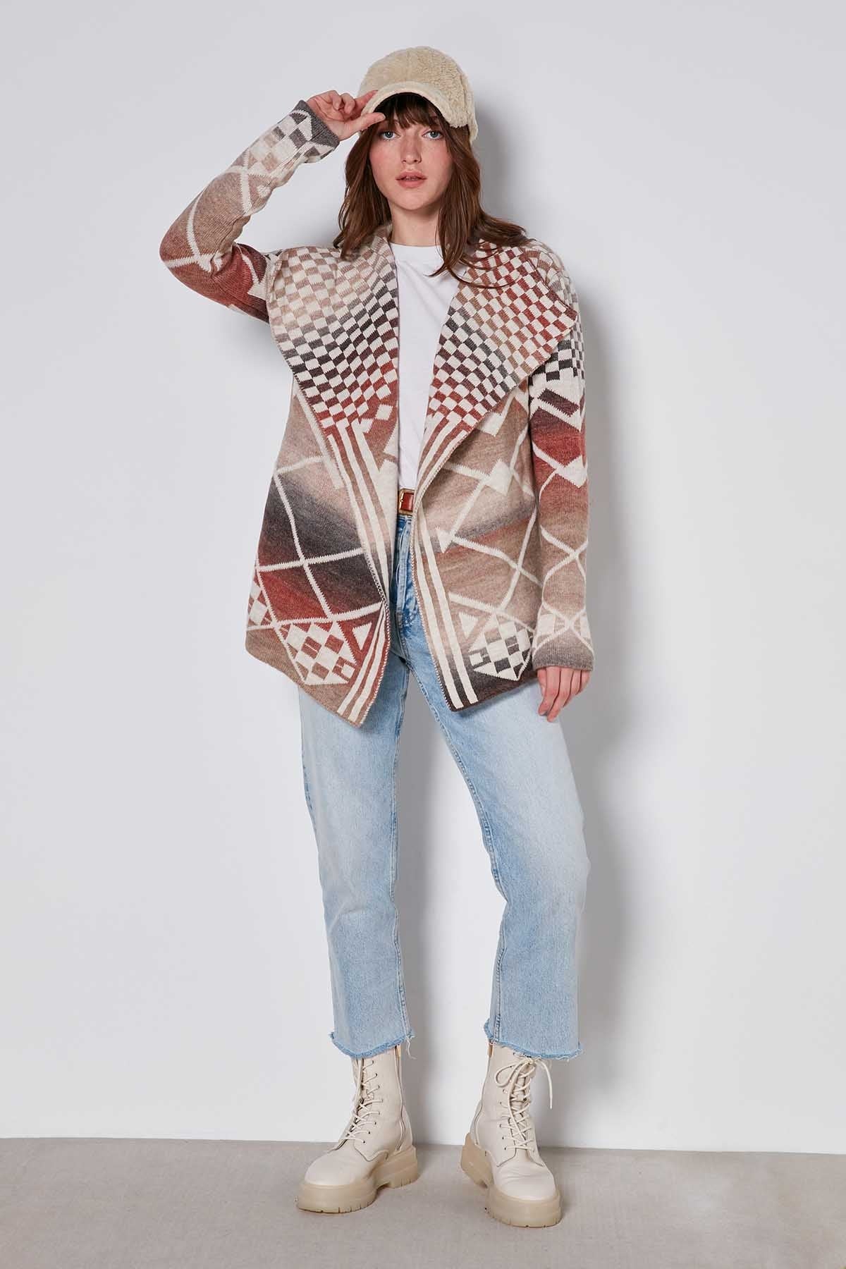GEOMETRIC PATTERN SHAWL COLLAR KNITTED CARDIGAN