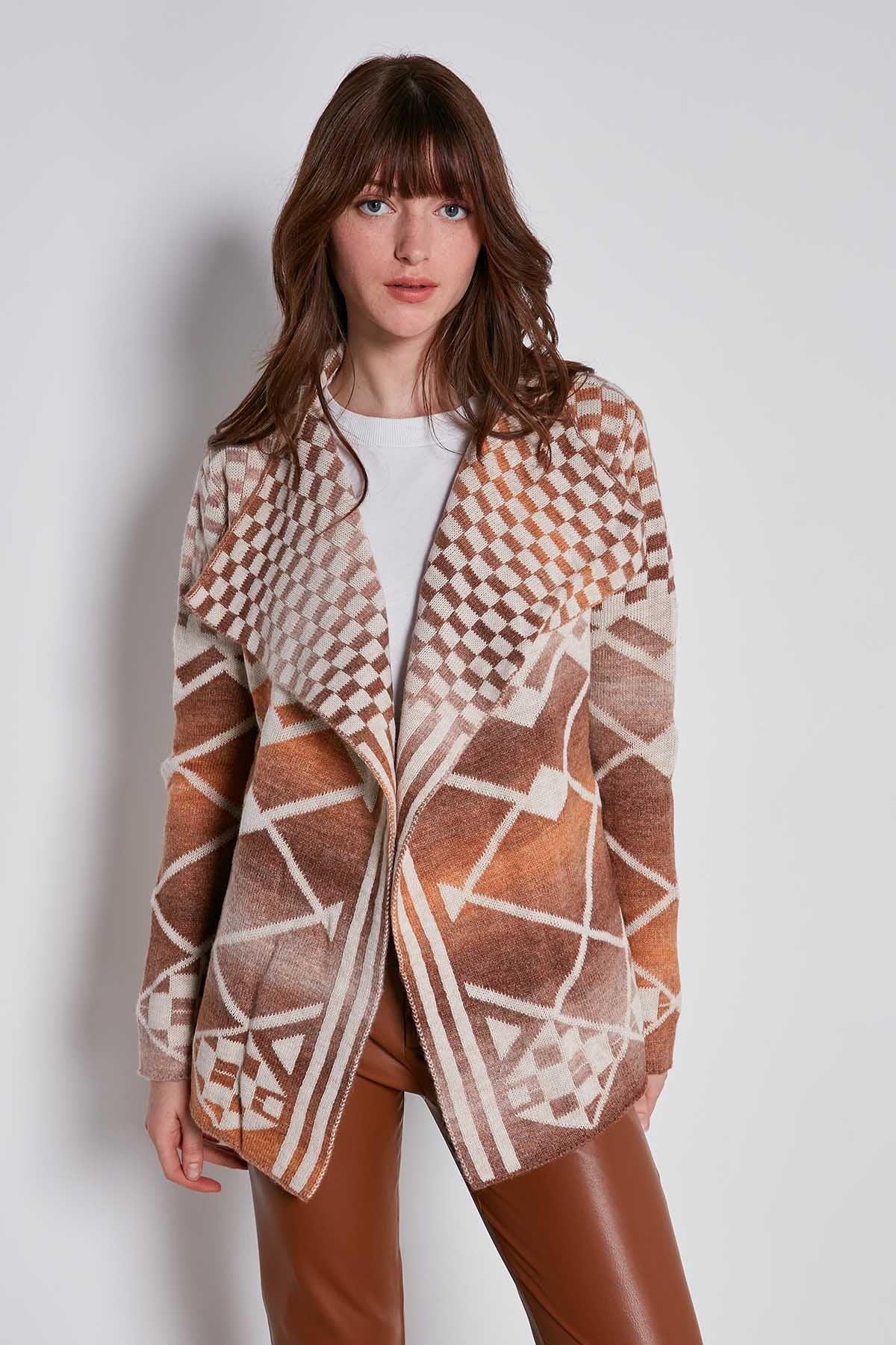 GEOMETRIC PATTERN SHAWL COLLAR KNITTED CARDIGAN