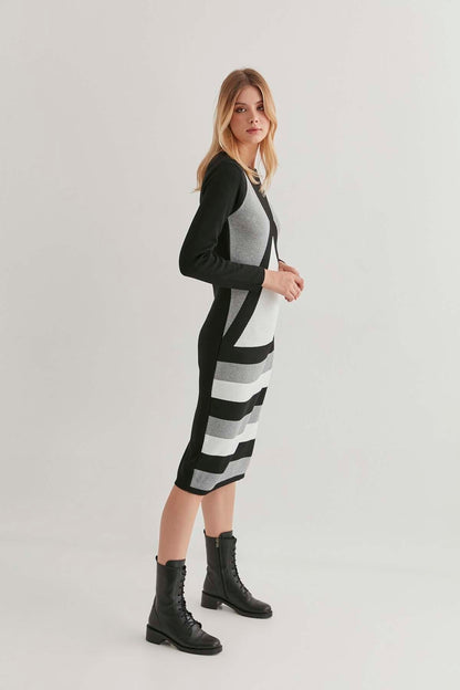 GEOMETRIC PATTERN KNITTED DRESS
