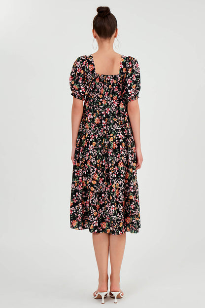COILED LOOSE SLEEVE FLOWER DRESS