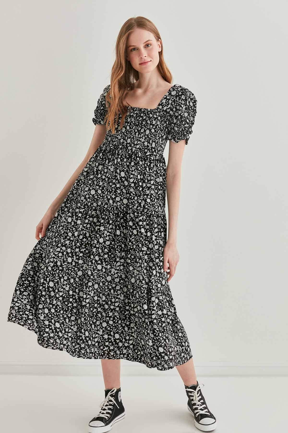 COILED LOOSE SLEEVE LONG DRESS