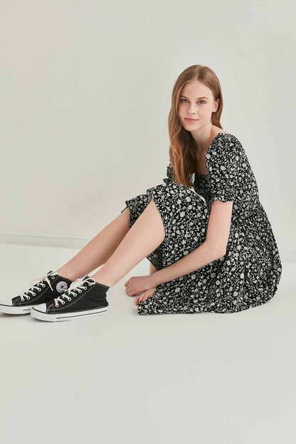 COILED LOOSE SLEEVE LONG DRESS