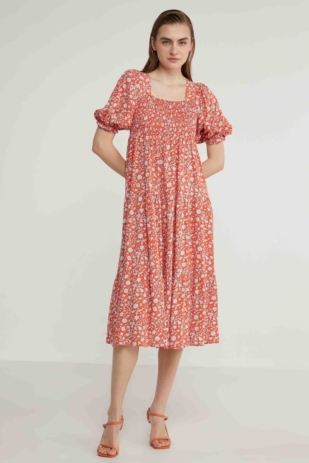 COILED LOOSE SLEEVE LONG DRESS