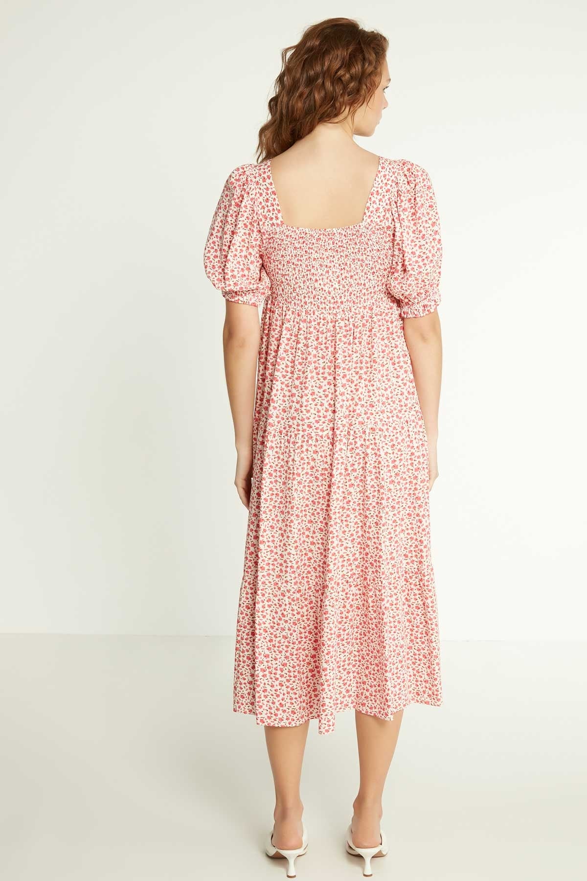 LONG DRESS WITH COILED SLEEVES AND FLORAL PATTERN