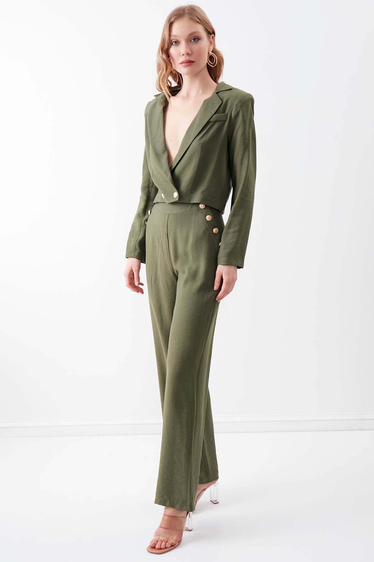 GOLD BUTTON DETAILED CROP JACKET