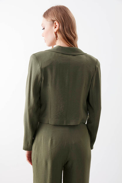 GOLD BUTTON DETAILED CROP JACKET