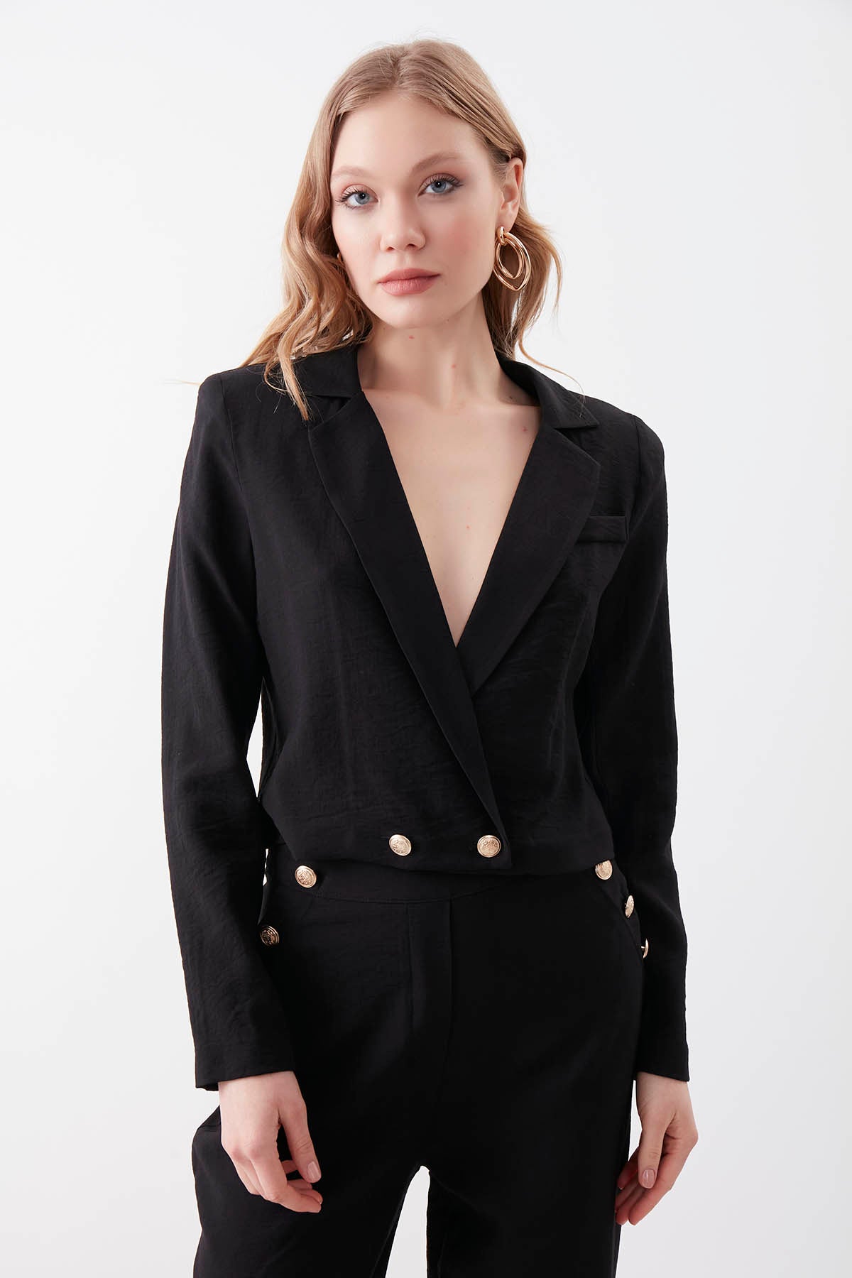 GOLD BUTTON DETAILED CROP JACKET