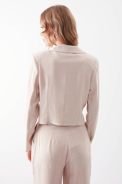 GOLD BUTTON DETAILED CROP JACKET