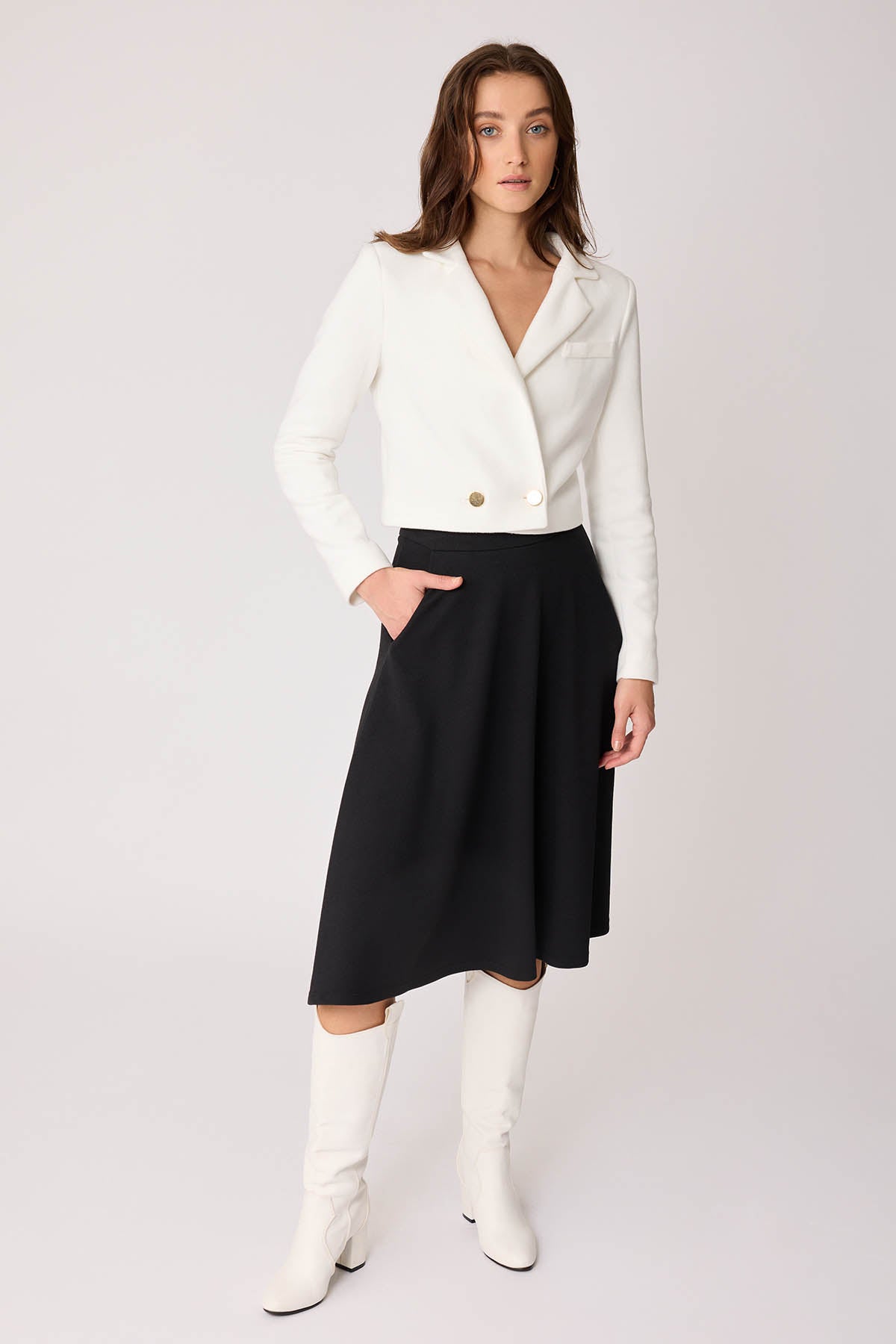 KNITTED JACKET WITH GOLD BUTTONS