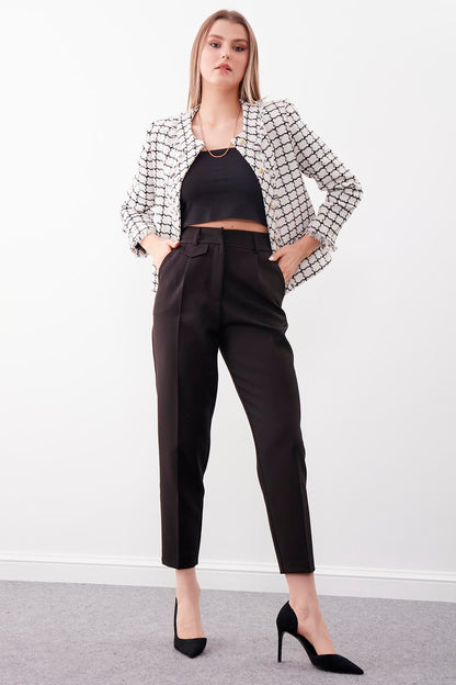 GOLD BUTTON PATTERNED CLASSY JACKET