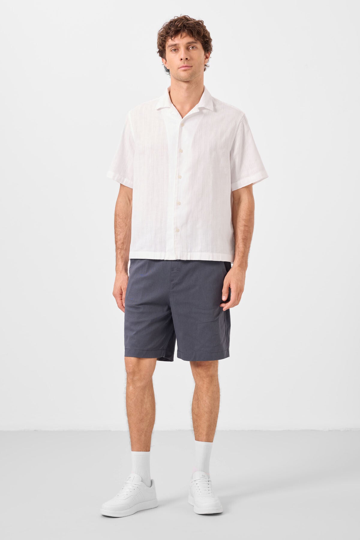 Standard Fit woven lightweight elastic Chino men's shorts - 81293