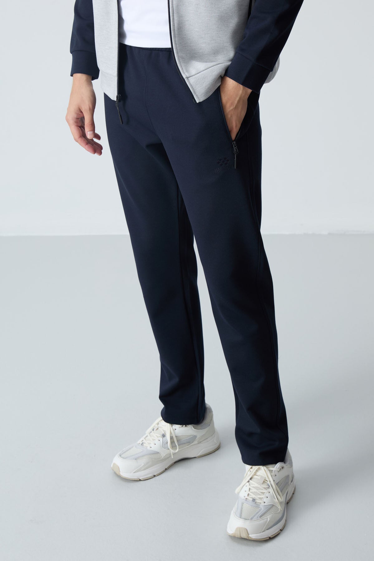 Navy Blue Thick Collar Two-Tone Comfort Fit Classic Hem Men's Tracksuit Set - 85113