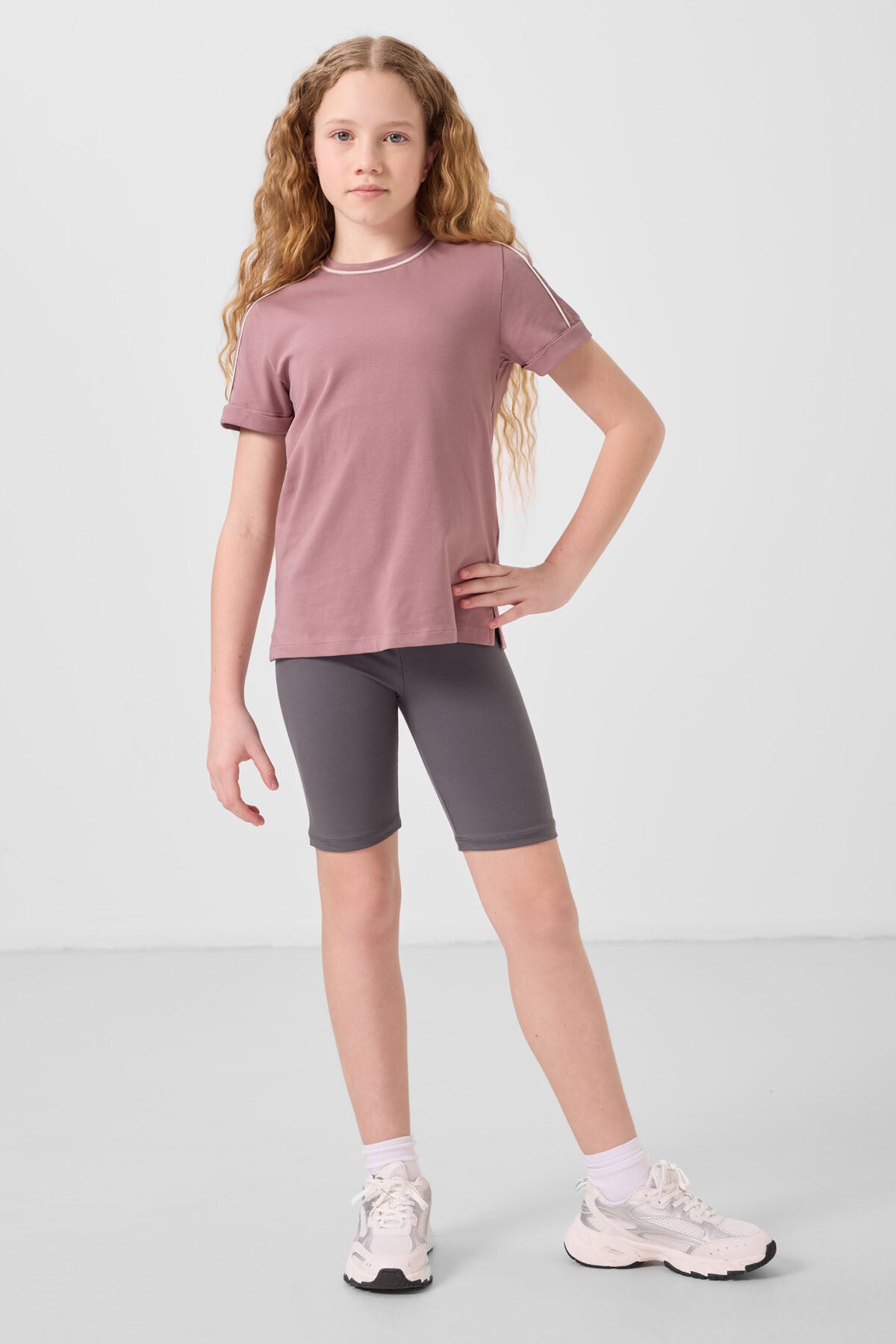 T-Shirt for Girls with O Collar Standard Fit Basic - 75177