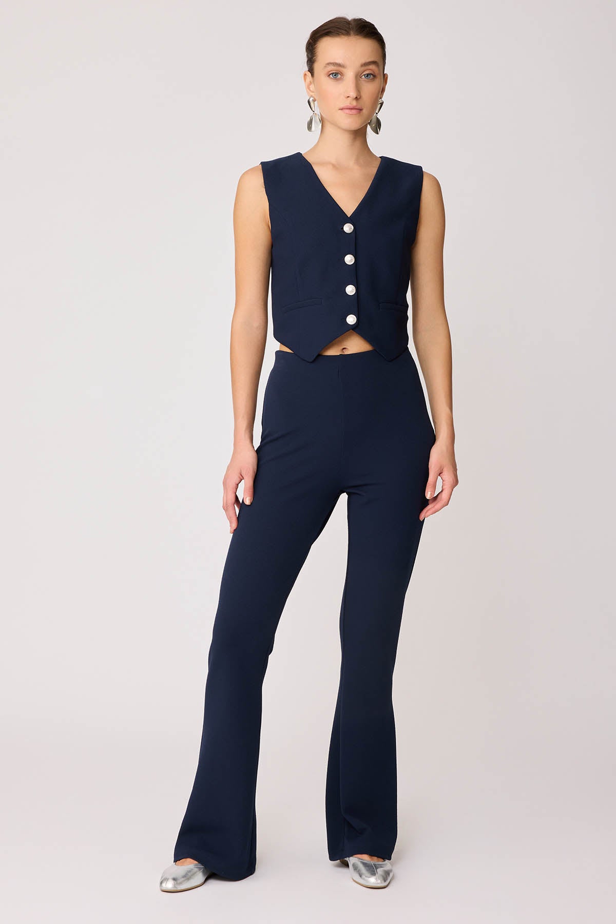 SILVER BUTTON CROP VEST