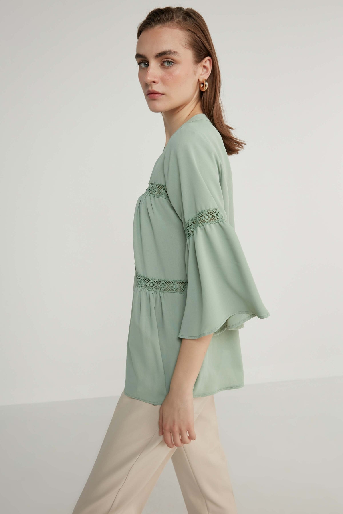 LACE STRIP DETAILED VOLAN SLEEVE AUTHENTIC BLOUSE
