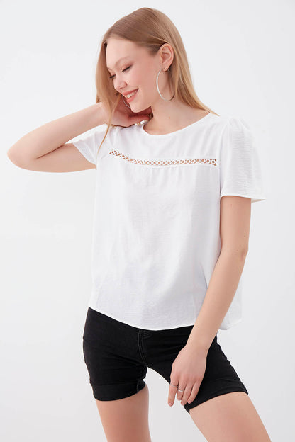 PLEATED SHORT SLEEVE BLOUSE