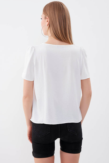 PLEATED SHORT SLEEVE BLOUSE