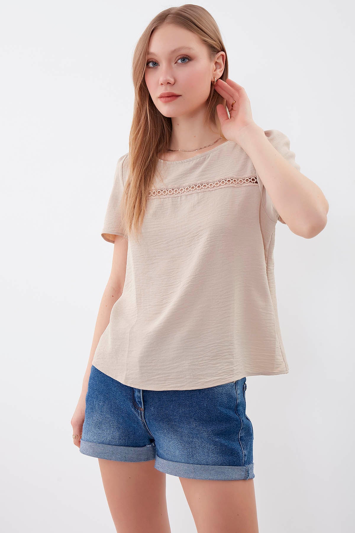 PLEATED SHORT SLEEVE BLOUSE