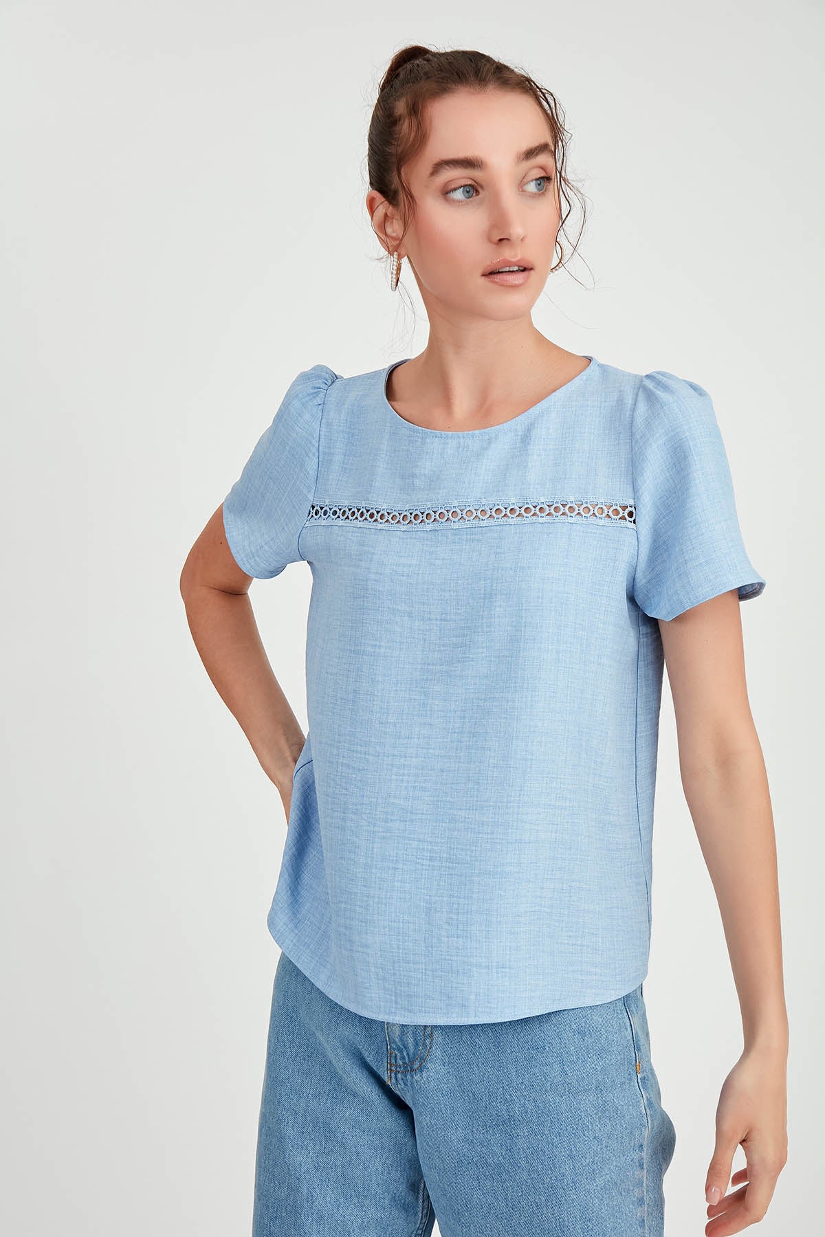 PLEATED SHORT SLEEVE BLOUSE