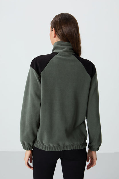 Thick Right Soft Textured High Collar Oversize Embroidered Fleece Women's Sweatshirt - 97293
