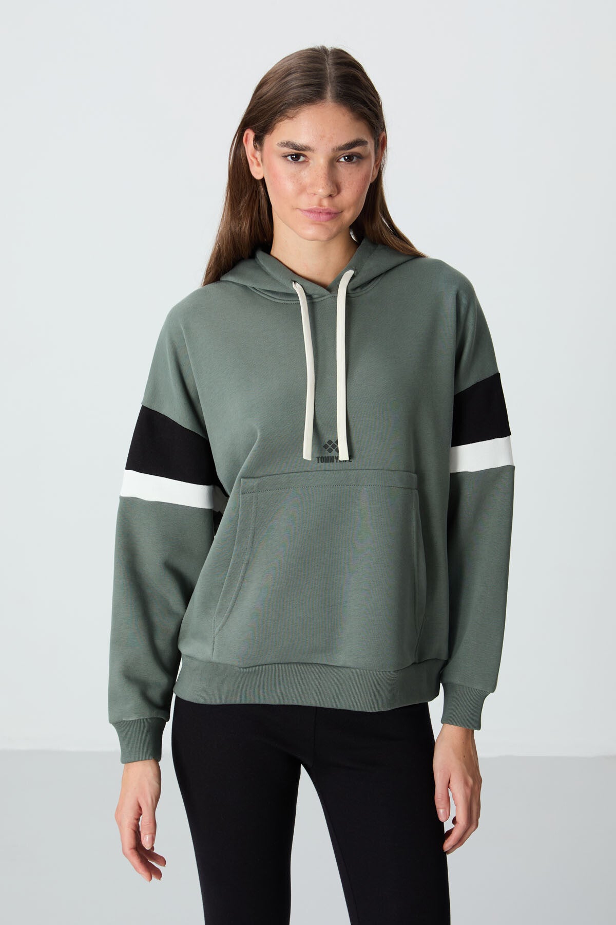 Rights Compact Cotton Thick Smooth Textured Hooded Oversize Fit Women's Sweatshirt - 97290