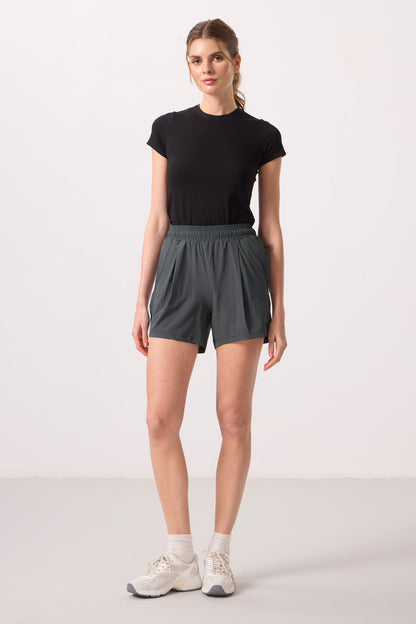 Polyester Hidden Pocket Zipper Comfort Fit Women's Shorts - 91014