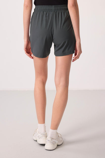 Polyester Hidden Pocket Zipper Comfort Fit Women's Shorts - 91014