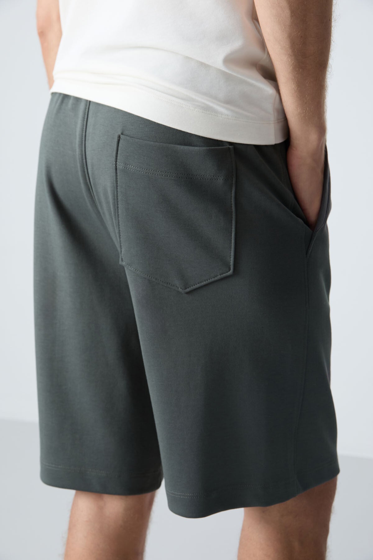 Cotton Thick Soft Textured Standard Fit Basic Men's Shorts - 81275