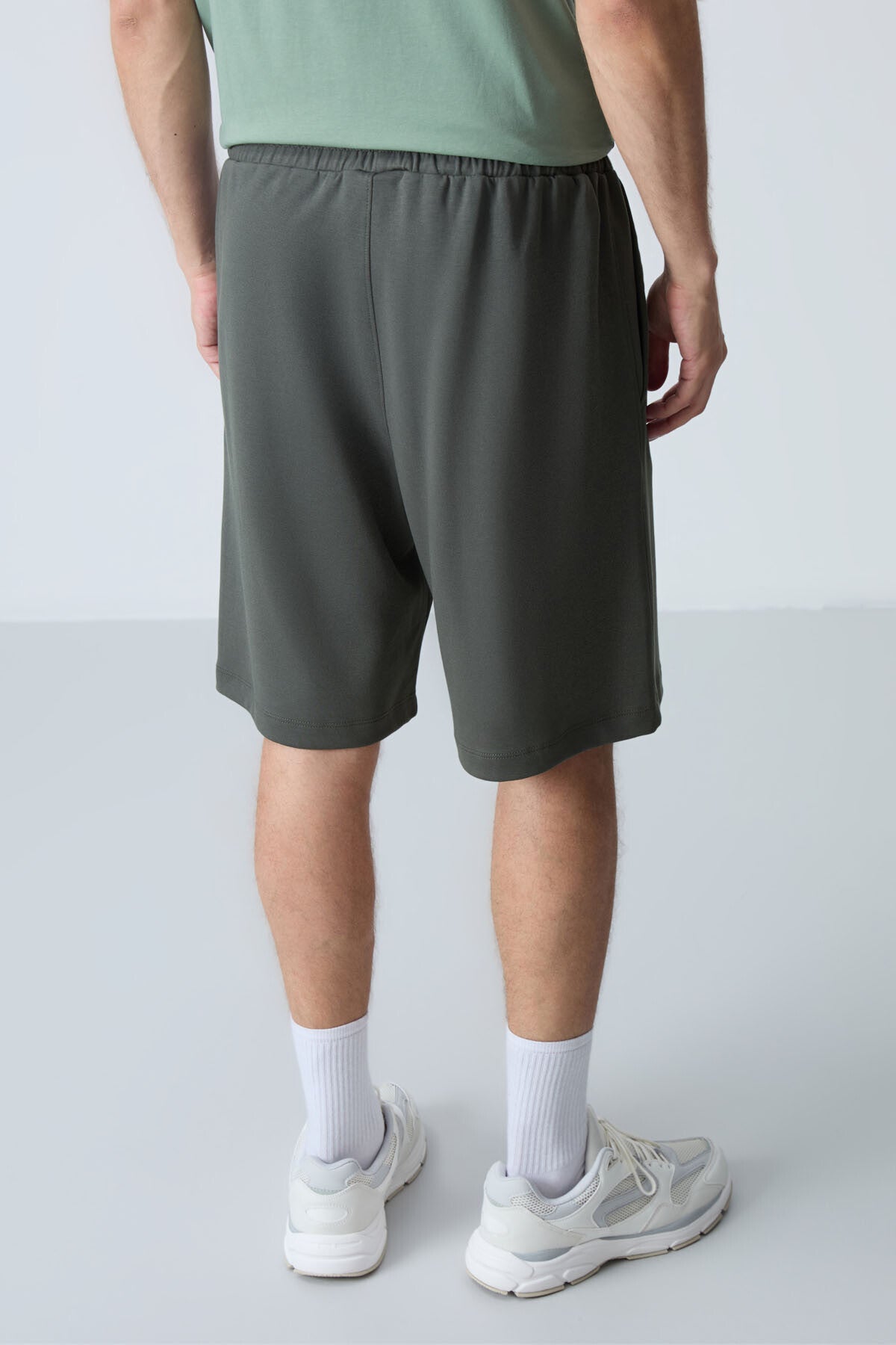 Cotton Right Thick Soft Textured Standard Fit Basic Men's Shorts - 81277