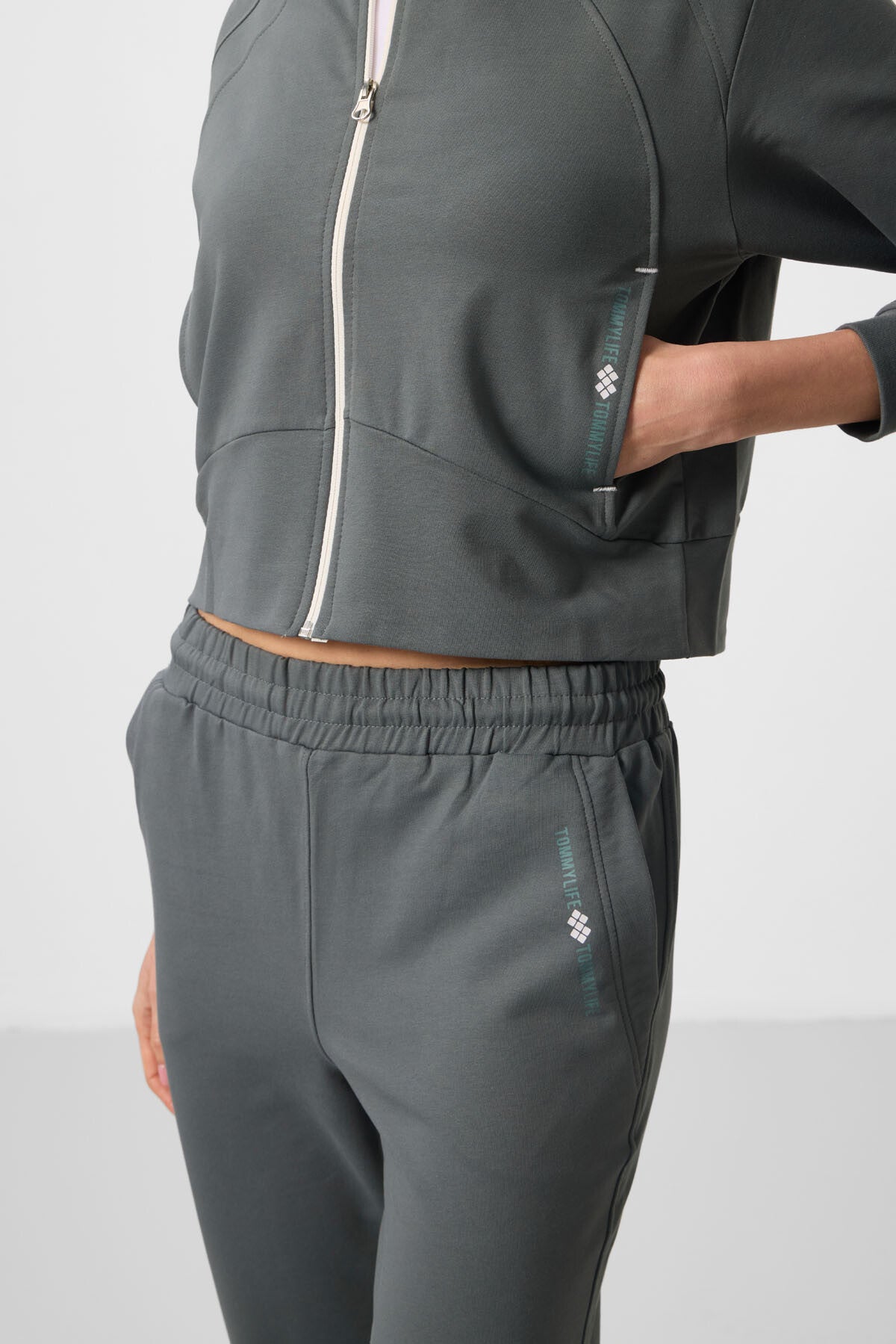 Oversize Women's Zippered Hooded Tracksuit Set - 95328