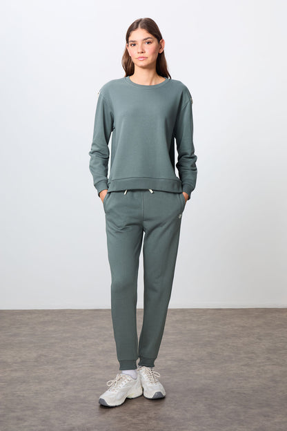 Compact Right Thick Smooth Textured O Collar Oversize Fit Women's Tracksuit Set - 95341
