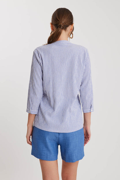 JUDGE COLLAR STRIPED BUTTON BLOUSE