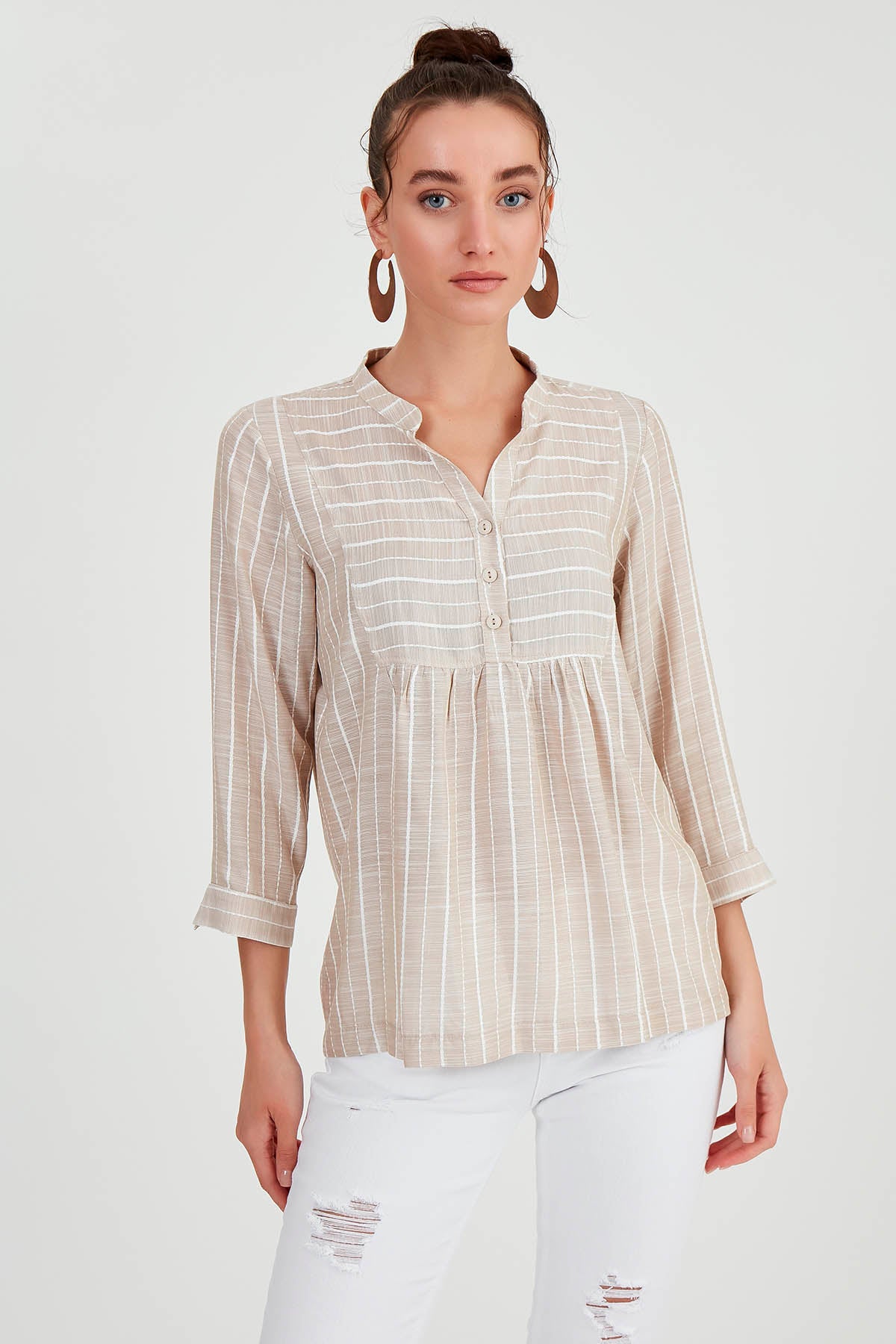 FRONT BUTTON BLOUSE WITH STRIPED JUDGE COLLAR