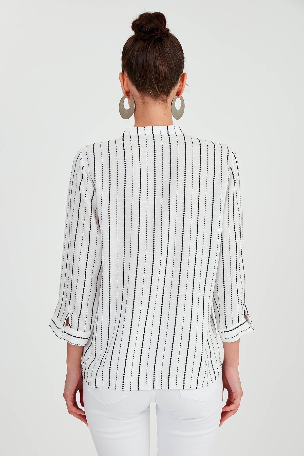 FRONT BUTTON BLOUSE WITH STRIPED JUDGE COLLAR