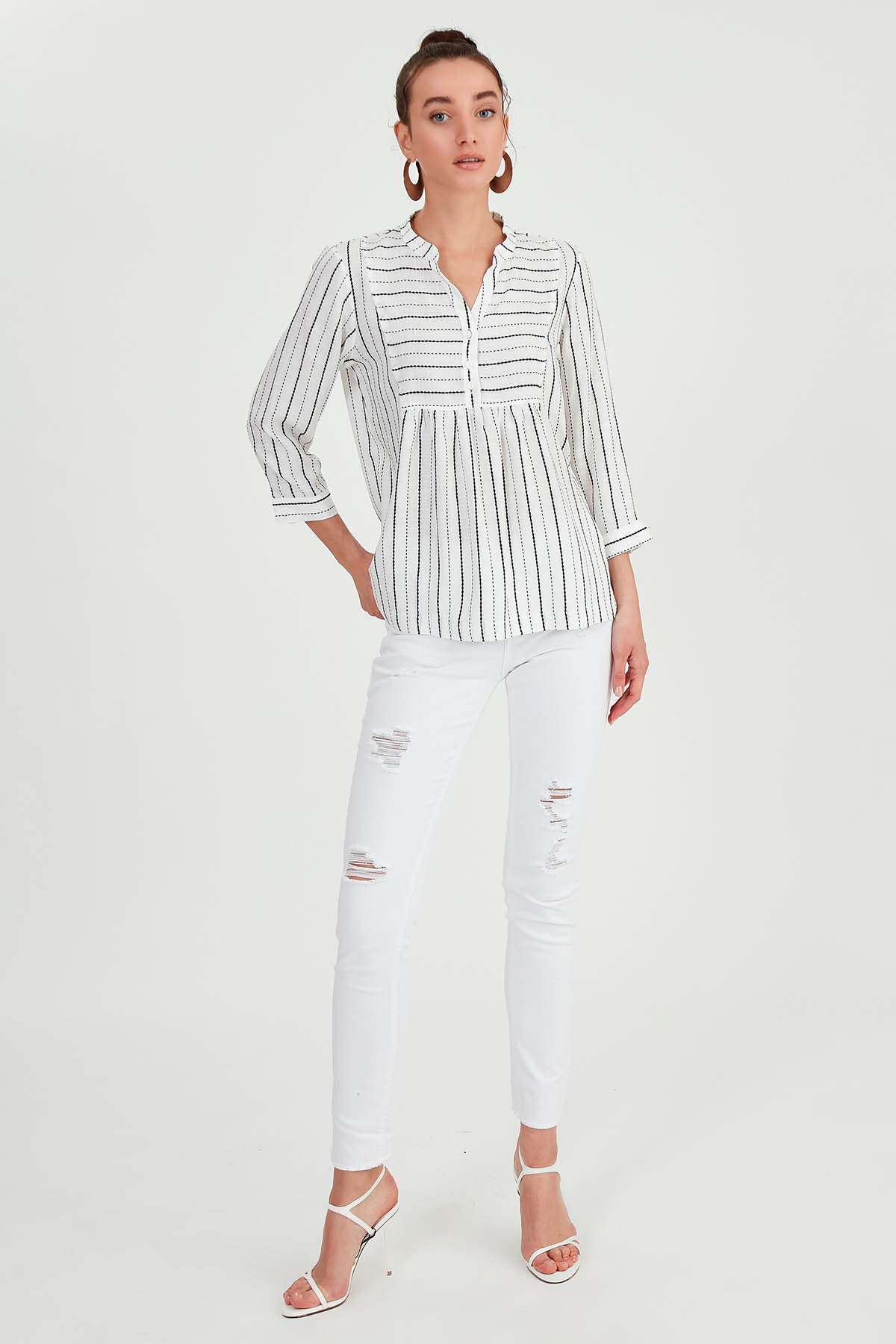 FRONT BUTTON BLOUSE WITH STRIPED JUDGE COLLAR