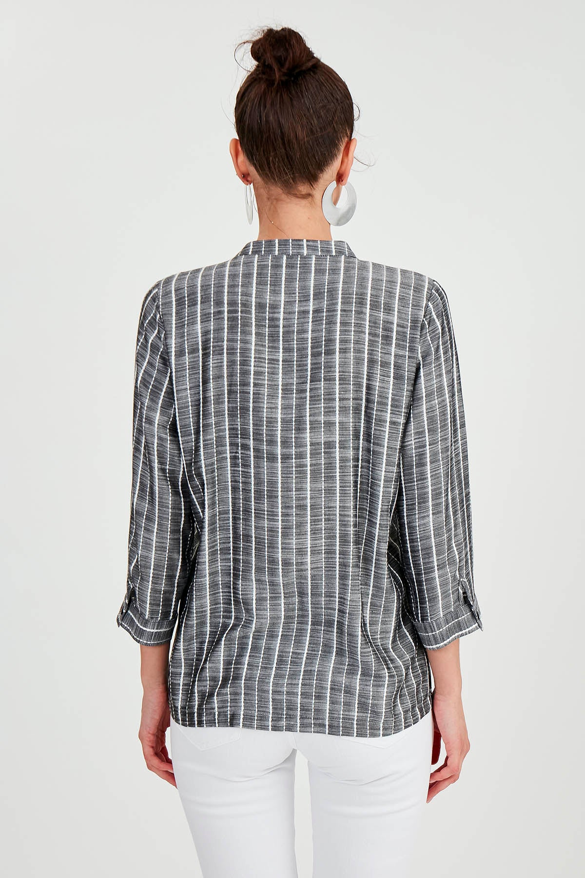 FRONT BUTTON BLOUSE WITH STRIPED JUDGE COLLAR