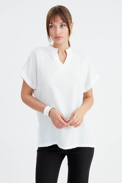 JUDGE COLLAR LOW SHOULDER BUTTONED BLOUSE